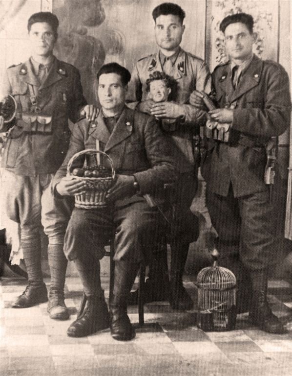 Soldati a Gioiosa Ionica