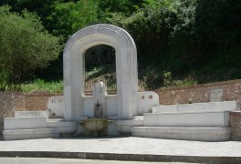 Fontana bifronte
