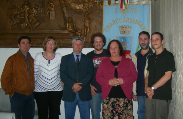 Karen, Jonathan & Nicholas Perri with Mr Mollo, mayor, and chairmen