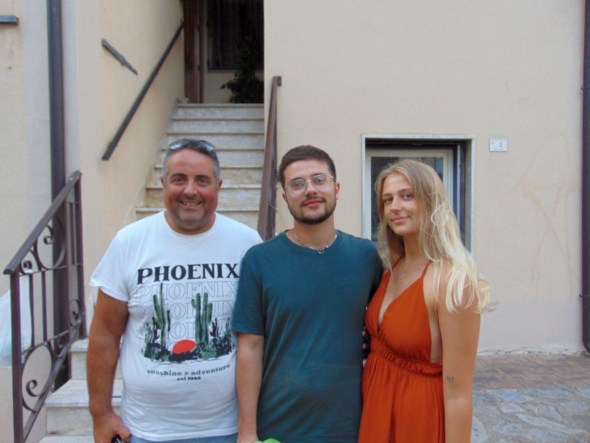 Da Argentan Matteo e Justine con Massimiliano