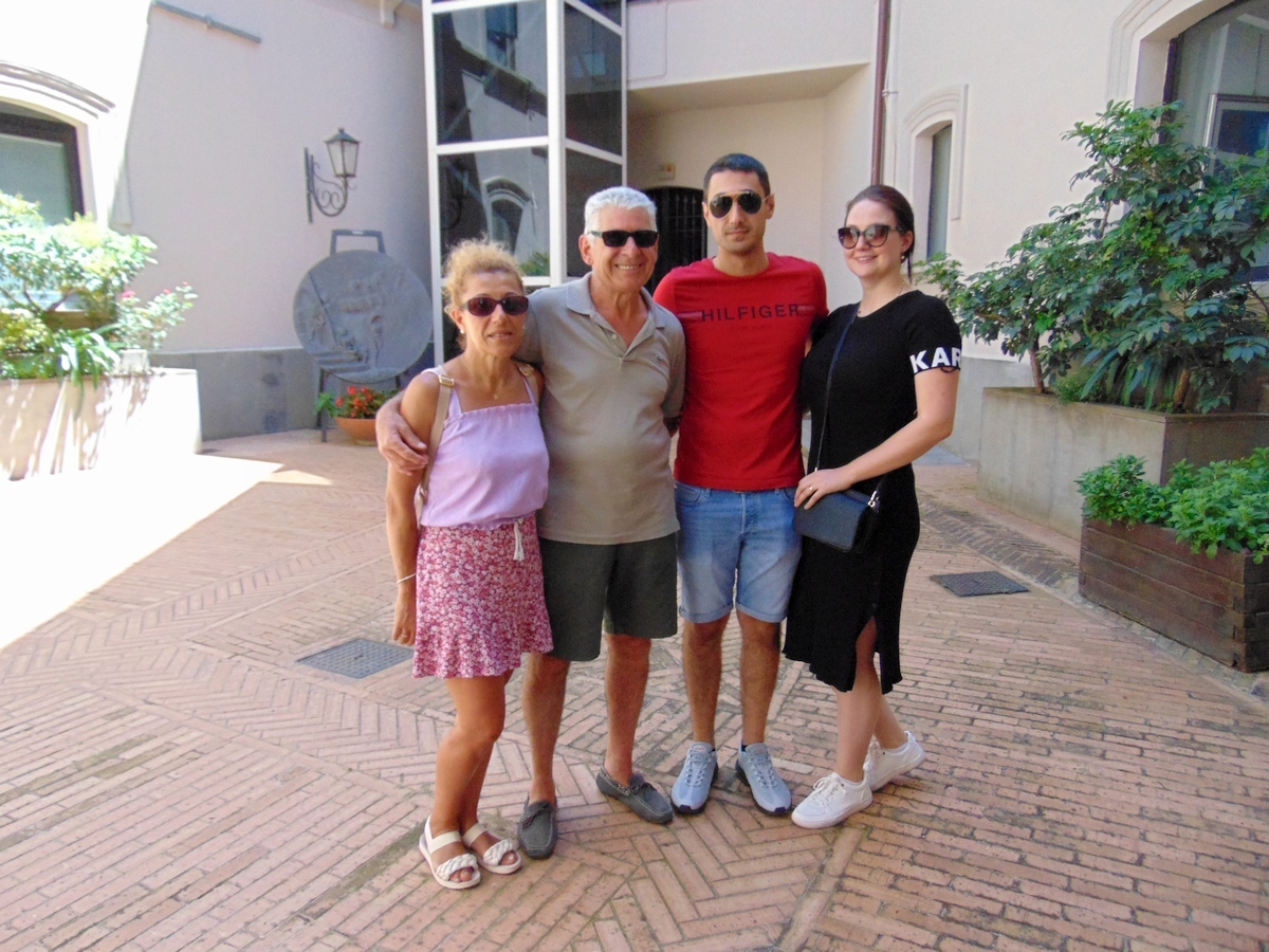Franca Carmine e figlio con amica