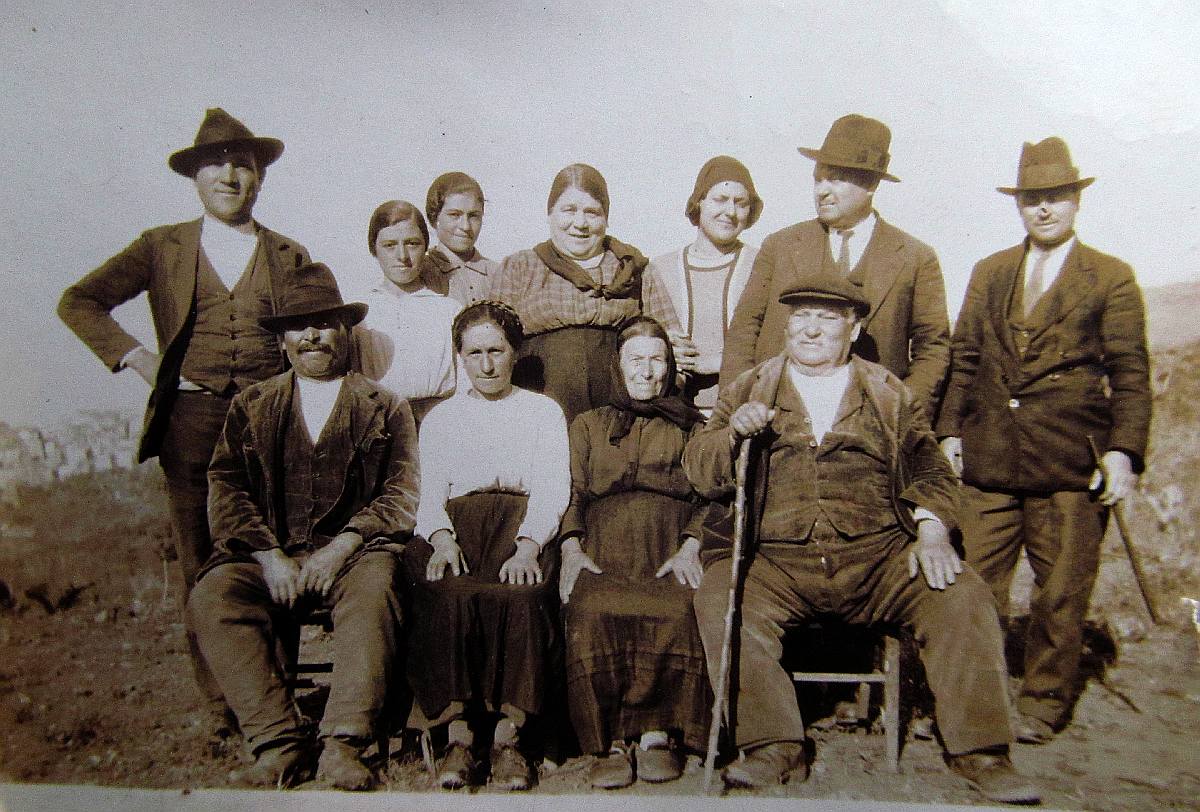 Famiglia Patitucci e fratelli De Rosa 1930 Santopoli