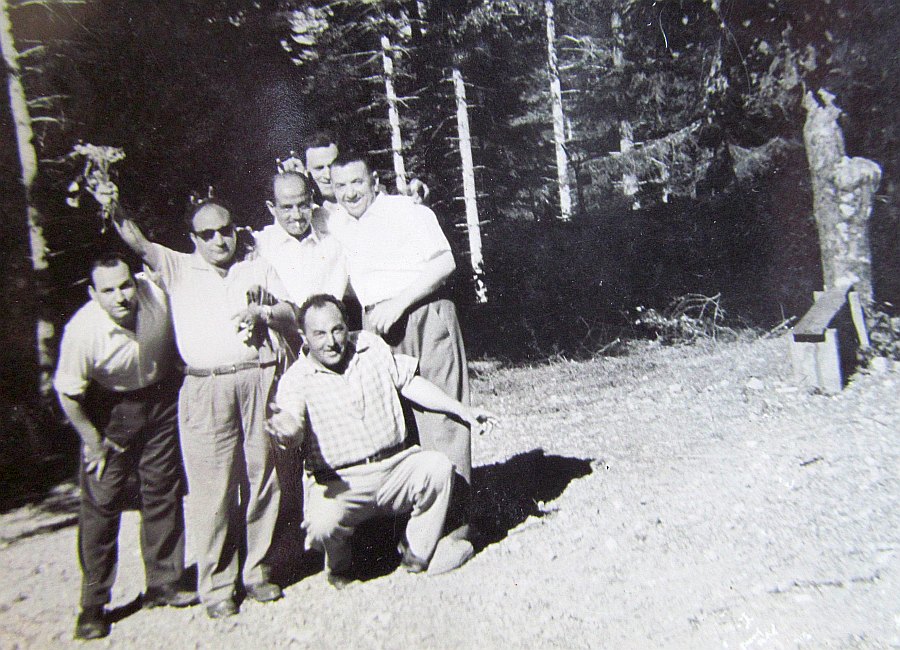 GRUPPO DI AMICI - ANNI CINQUANTA