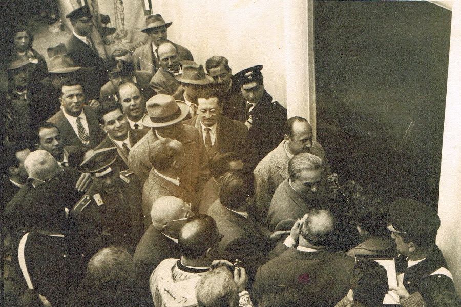 Comizio del ministro Gennaro Cassiani a San Marco Argentano 1955