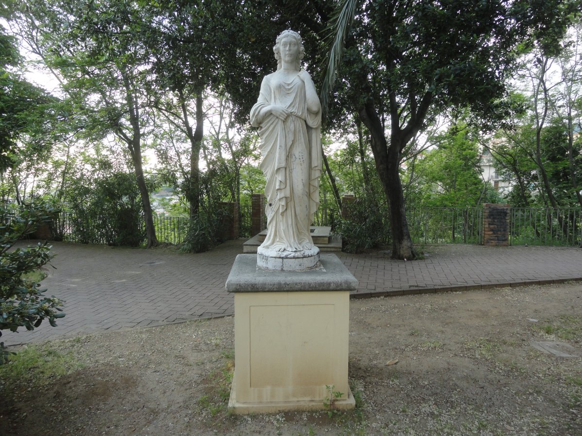Statua offerta dal cav.Ferdinando Magnavita a Paola 1937