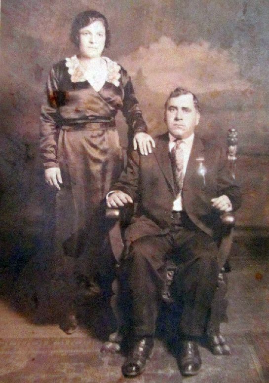 Luisa Drago 1894 con il marito Gaetano Perrone