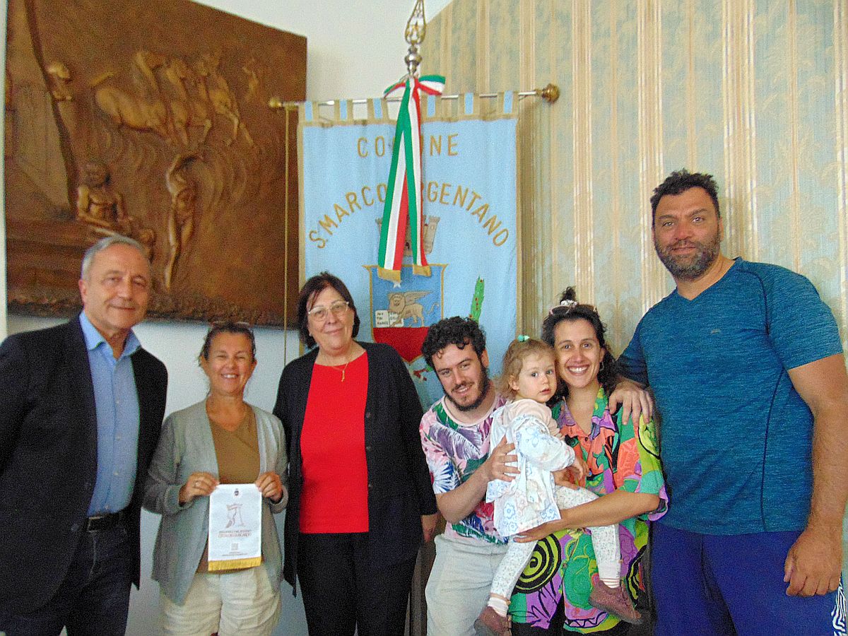 Artusi. Beatrice Carla, Juan, Alba, Tania, Alejandro
