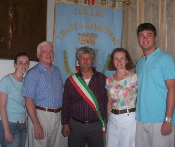 Sarah, Bob Guaglianone, sindaco Mollo, Jackie, Stephen